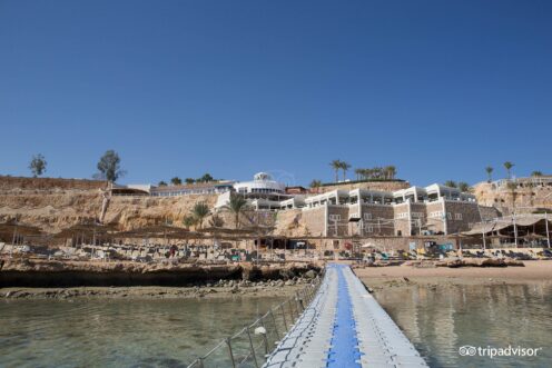 Reef Oasis Beach Resort